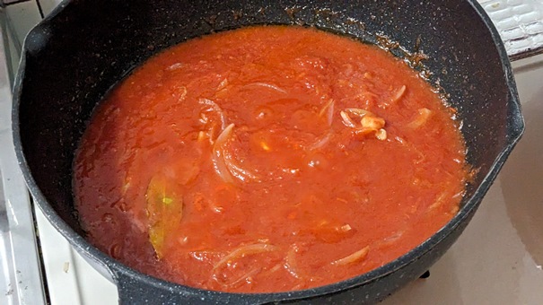 Meatballs-tomato-stew-process-28