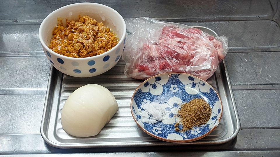 追い玉ねぎ豚こまスパイスカレー