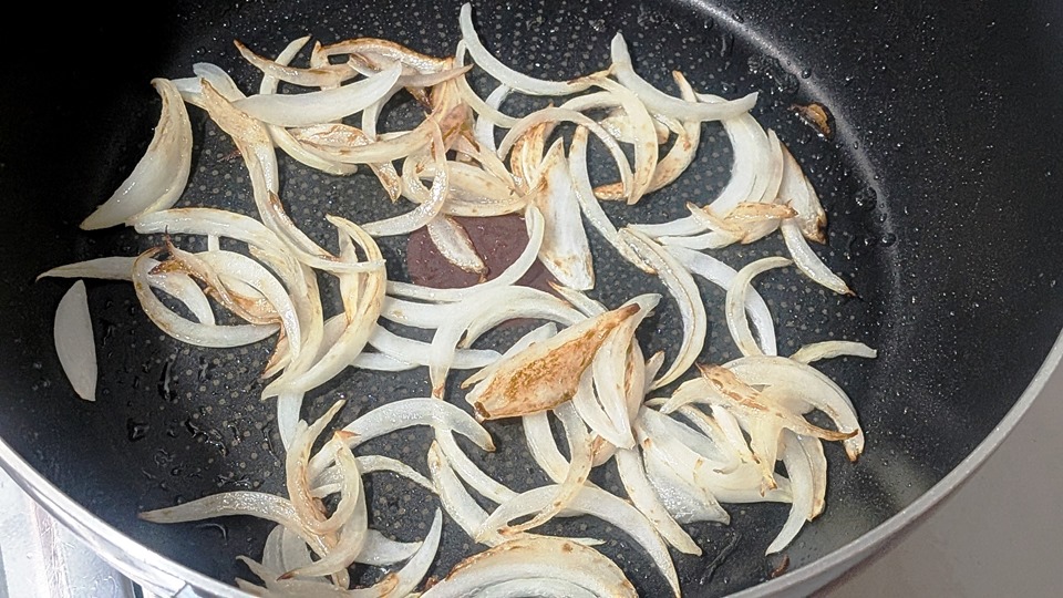追い玉ねぎ豚こまスパイスカレー